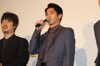 松田龍平、演技初挑戦・窪塚愛流の不安を自己流舞台挨拶で拭い去る!?