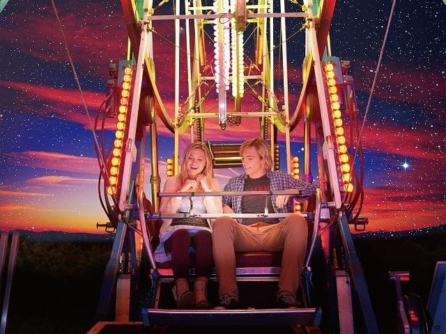 ブルーノ・マーズ楽曲が彩る“思い通りになる世界” 「ステータス・アップデート」予告入手