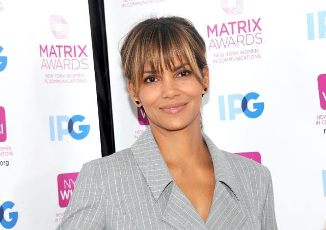 オスカー女優ハル・ベリー、自身の主演作で監督デビュー