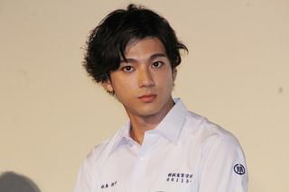 山田裕貴、齋藤飛鳥らから誕生日祝福され感涙「素敵な仲間たちに出会えて…」