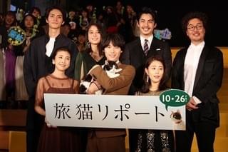 福士蒼汰、緊張しきりの「旅猫リポート」相棒を満面の笑顔でケア！