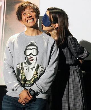 事実婚・はあちゅう＆しみけん公の場で初2ショット、“夫”への愛は盲目!?