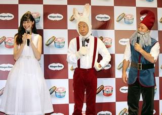 中条あやみ、バイきんぐ・小峠の白ウサギがツボ「フワフワでかわいい」