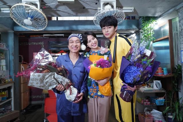 物語の舞台は日本を飛び出し香港へ