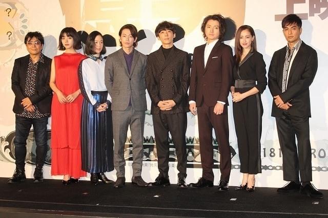 佐藤健、商売上手な“チャリ男”高橋一生の話術で財布のひも緩む！