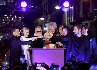 「ボヘミアン・ラプソディ」ロンドン点灯式にクイーンのメンバー登場！