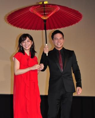 倉科カナ＆市原隼人、撮影が行われた居酒屋で閉店まで飲み続ける！