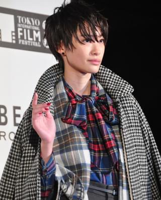 東京国際映画祭初のファッションショーに青柳翔、山崎紘菜、松井愛莉ら登場で歓声！