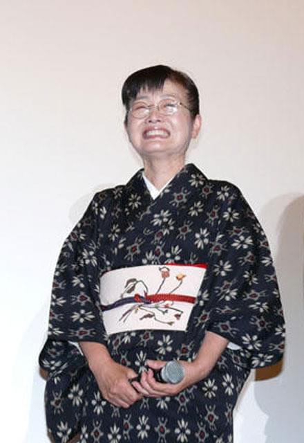 角替和枝さんが原発不明がんで死去