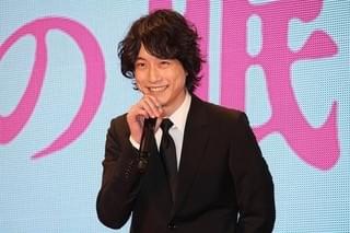 篠原涼子ら「人魚の眠る家」チームのファンサービスにTIFF会場が熱狂！