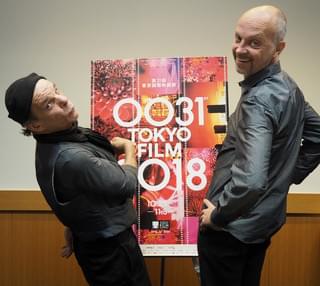 ブラジャーをフックにセリフを排して描いた寓話劇「ブラ物語」はモダンなシンデレラ物語