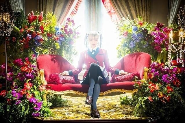 圧倒的な存在感と強さで学園に君臨する綺羅莉