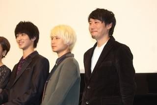 真野恵里菜、紆余曲折を経た主演作「青の帰り道」完成に大粒の涙