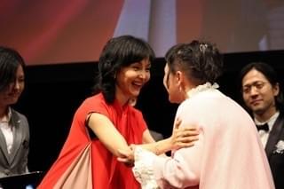 夏帆、役者人生初のロケハンへ!? シム・ウンギョン共演作が19年公開決定