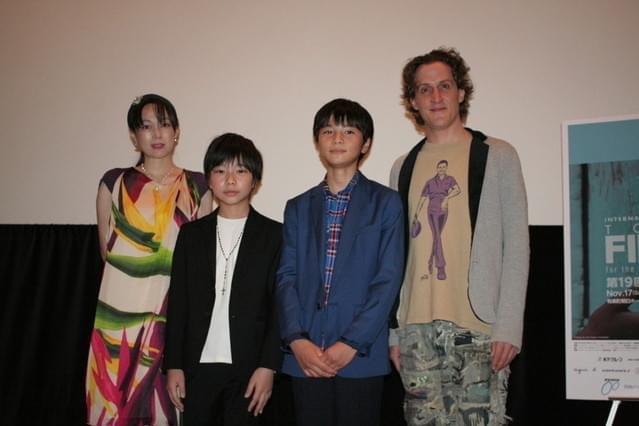 (左から)佐伯日菜子、佐藤結良くん、大熊理樹くんチャド・マレーン