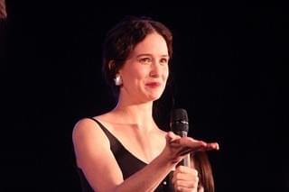 E・レッドメイン「日本の皆さんは最高」 J・ロウら「ファンタビ」キャストがお茶目に来日！