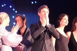 E・レッドメイン「日本の皆さんは最高」 J・ロウら「ファンタビ」キャストがお茶目に来日！