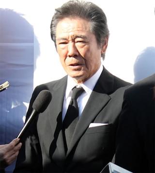 長女・真由子の願い、津川雅彦さんと朝丘雪路さんを大向うと拍手で人生の幕引き