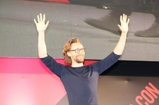 【東京コミコン2018】トム・ヒドルストン、ロキは「もう悪役じゃない」 スタン・リーの意思受け継ぎファンに感謝