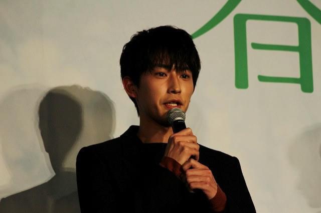 北村匠海、磯村勇斗らバスケ部イケメン4人組、お風呂でもラーメン屋でも自然と“定位置”に