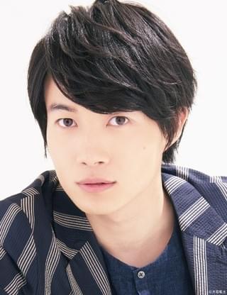 神木隆之介×浜辺美波×中村倫也！ ミステリーランキング4冠「屍人荘の殺人」実写映画化