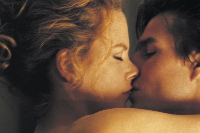 「アイズ ワイド シャット」