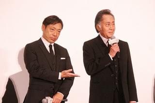 野村萬斎＆香川照之、まさかの“チュー”!? 「七つの会議」で激しい口論の応酬