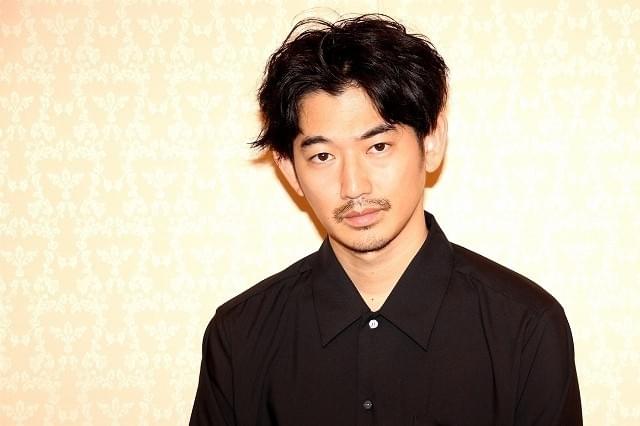 インタビューに応じた瑛太