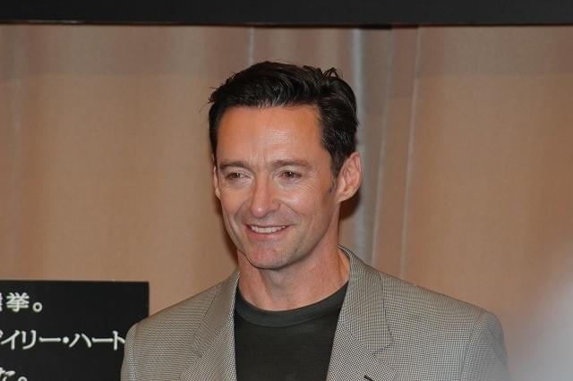 ジャーナリズム専攻のヒュー・ジャックマン 来日会見で「議論が生まれる」主演作アピール！