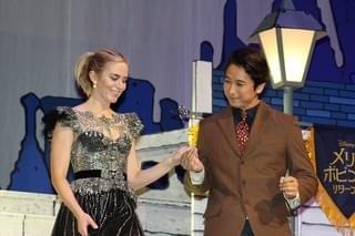 エミリー・ブラント初来日 「日本酒を飲めば空を飛べるわ」とお茶目に宣言！