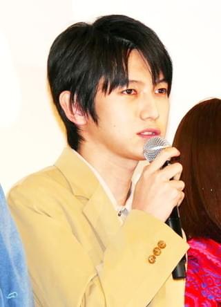 佐野勇斗、「凜 りん」で初共演した本郷奏多は「優しい兄貴」と全幅の信頼！