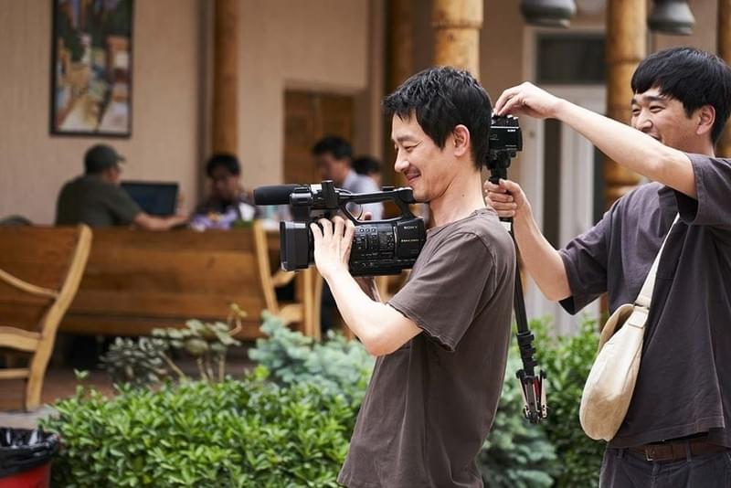 「旅のおわり世界のはじまり」加瀬亮がウズベキスタンで語った作品とキャリア