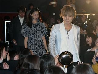 中条あやみ、二段階サプライズ誕生日に感激しきり「この場しのぎをどうしようかと」