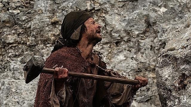 第73回ベネチア国際映画祭 「監督・ばんざい！」賞を獲得