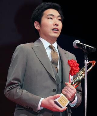 柄本佑、母・角替和枝さんに捧ぐ夫婦同時主演賞「絶対喜んでくれるはず」