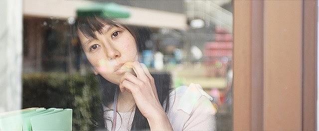 妹・真理子役の和田光沙 (C)SHINZO KATAYAMA