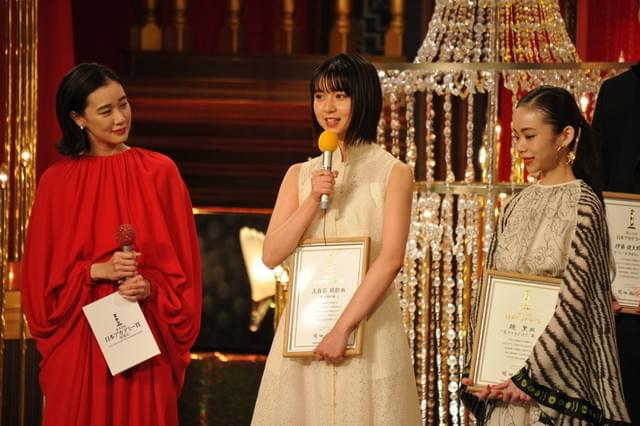 【第42回日本アカデミー賞】成田凌＆吉沢亮ら新人俳優賞に破顔！ 趣里の受賞に菅田将暉がVサイン
