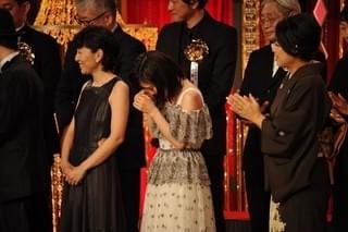 【第42回日本アカデミー賞】「万引き家族」が最優秀作品賞 松岡茉優が歓喜の号泣