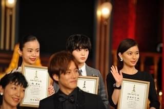 【第42回日本アカデミー賞】「万引き家族」が8冠！ 是枝裕和監督は新部門設立を提言