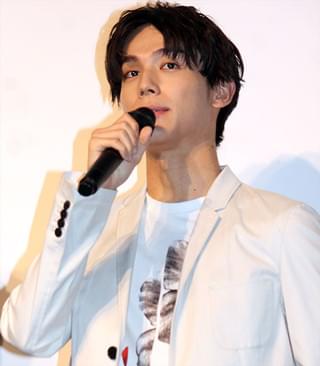 浜辺美波、「賭ケグルイ」でさゆりんごとアイドル対決「いっぱい努力した」