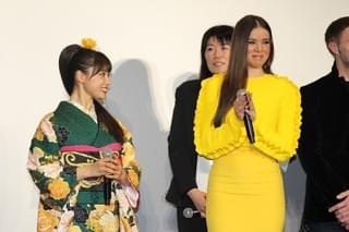 「バンブルビー」ヘイリー・スタインフェルド来日！ 土屋太鳳の愛にあふれた英語スピーチに感激