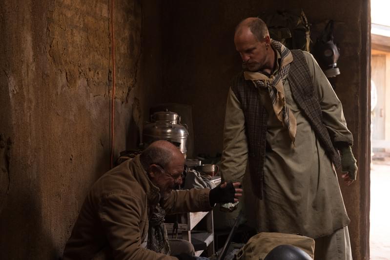 ビン・ラディンの行方は…ウディ・ハレルソンが戦地取材「記者たち」本編映像