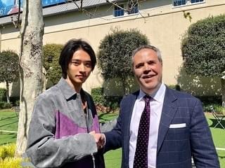山崎賢人、実写「キングダム」引っさげハリウッド訪問 流暢な英語で熱意伝える