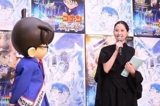 山崎育三郎＆河北麻友子、「名探偵コナン」原作者からのイラストプレゼントに絶句