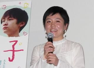 草なぎ剛、“息子”の中学卒業を祝福「お互いにライバルだからね」