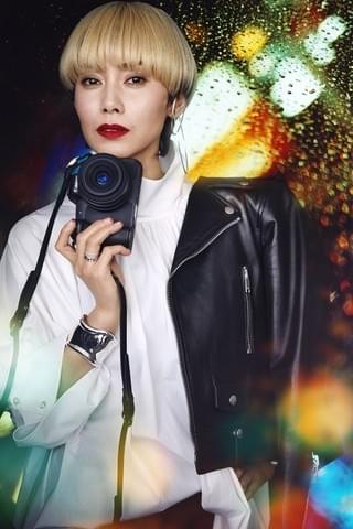 中谷美紀、初の金髪で蜷川実花監督Netflixドラマで主演 共演に池田エライザ