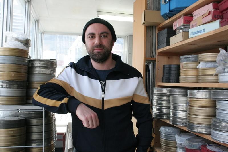 亡命した元シリア兵、高層ビル建設現場で働く祖国の労働者を映し「『メトロポリス』と重なった」