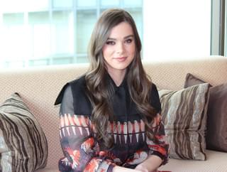 バンブルビーの代わりはまさかの●● 主演女優がCG撮影の舞台裏明かす