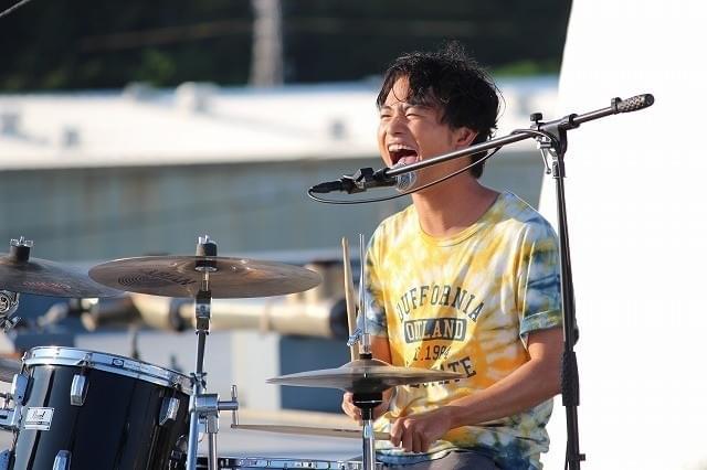 「小さな恋のうた」佐野勇斗らが沖縄で響かせた“やさしい歌”に体感温度急上昇！