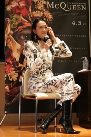 冨永愛、アレキサンダー・マックイーンの思い出語る「ファッションはマジック」